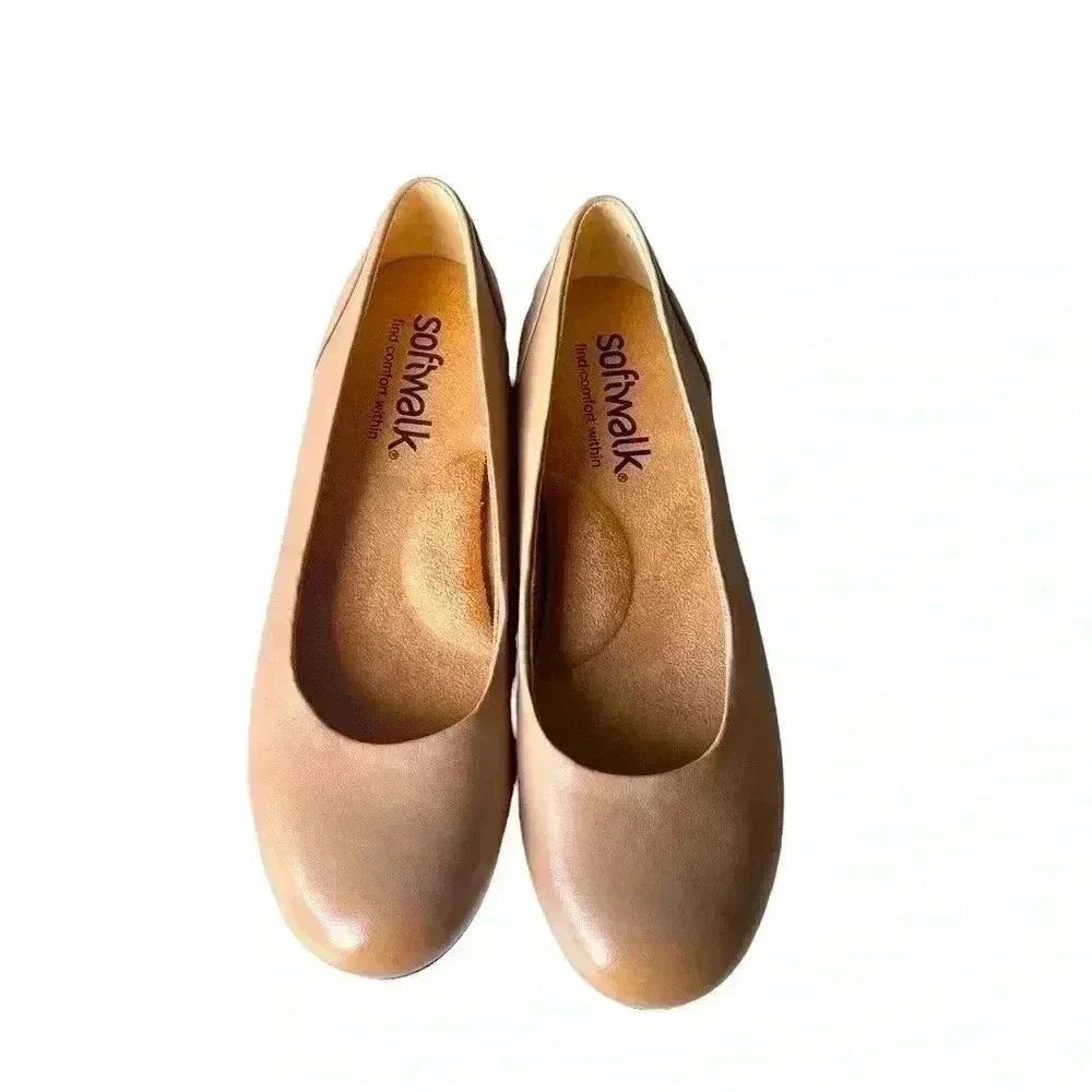 SOFTWALK •WOMEN’S TAUPE ROUND TOE FLATS•SIZE 8•NEW NO BOX